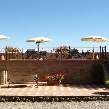 Fattoria Pieve A Salti Farm stay *
