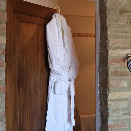 Fattoria Pieve A Salti Farm stay